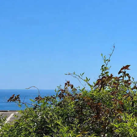 بيت للعطل Almare Terraces Seafront Residences